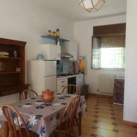 4d Prázdninový dům San Donato (Apulia)